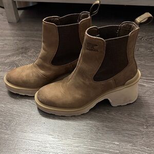 Sorel Women's Tan Heeled Winter Boots